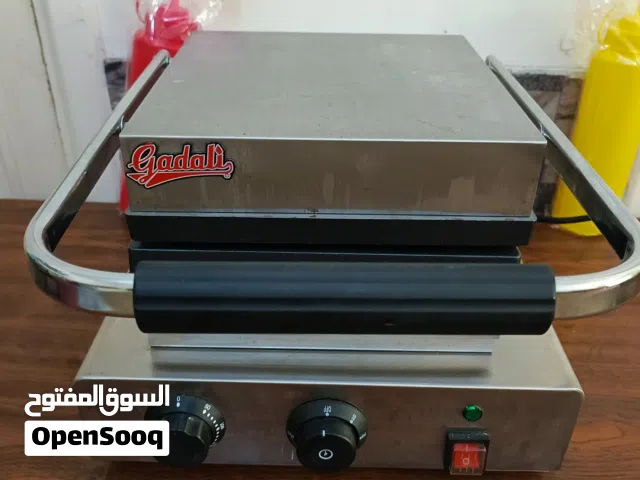 الة صنع الوافل مستعملة شبه جديدة