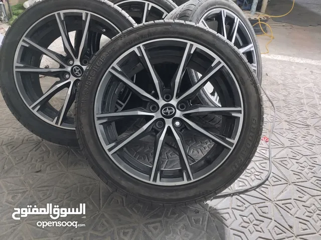 Atlander 17 Tyre & Rim in Al Dakhiliya