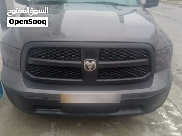 سلام عليكم دوج رام 2018 هيمي 5700 كلاسيك باب طويل بدي قصير حادث جاملغ خلفي ضربه خفيفه ما بيه صبغ بس