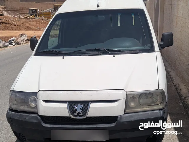 فان بيجو اكسبرت 2004 - حمولة 800 كغم