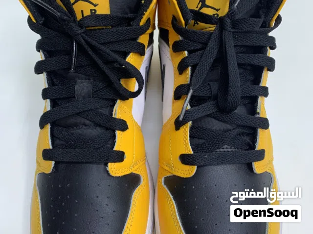 للبيع حذاء اير جوردان أصلي Air Jordan 1 Mid GS "Taxi" - مقاس 40