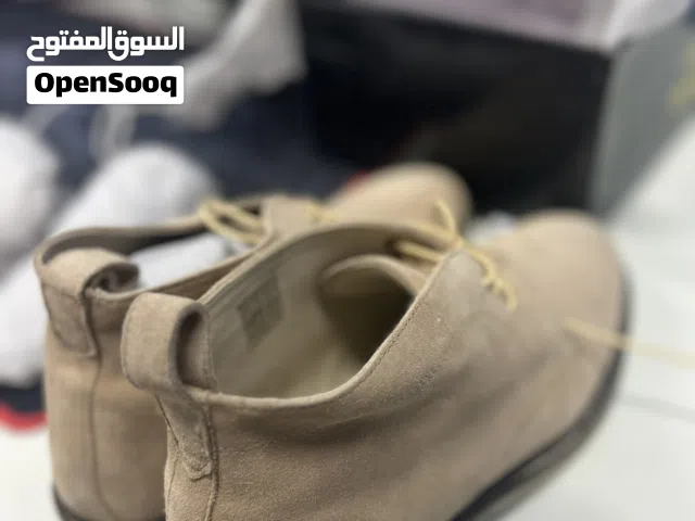 حذاء راقي جميل اصلي من شركة تايجرtiger مقاس 43 جديد غير مستخدم وهو موديل 2026