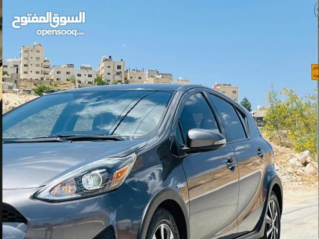 Used Toyota Prius in Amman