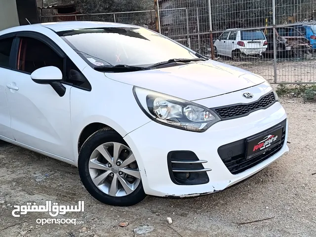 كيا برايد وبيجو با تنر