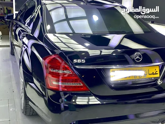 Mercedes Benz S-Class S 550 in Al Dakhiliya