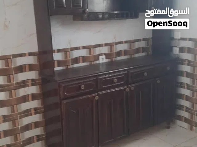 دولاب مطبخ بحاله جيده جدا بيع مستعجل