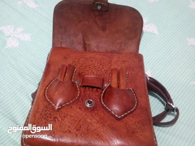شنطة رجالي جلد اصلي مية بالمية وارد المغرب