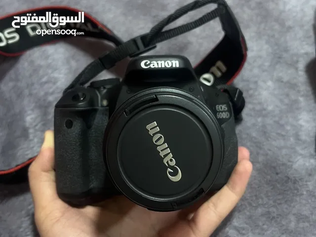 CAMERA CANON EOS 600D almost new