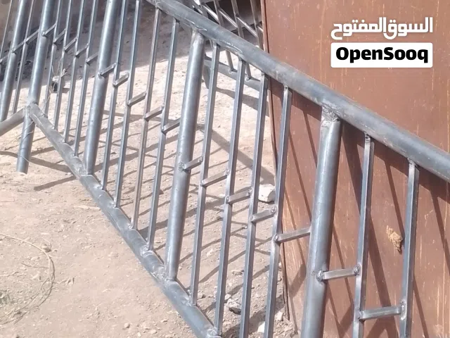 جميع الاثاثات الحديدية