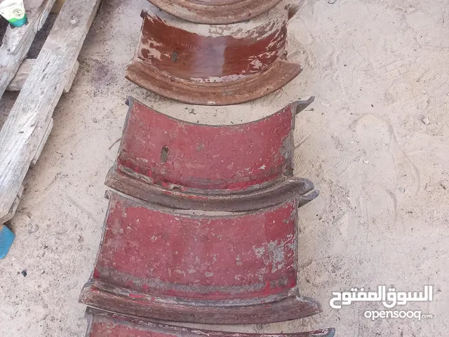 ديسكو 8.5  العدد 3 للبيع للاستفسار الاتصال علي الرقم المكان مصراتة