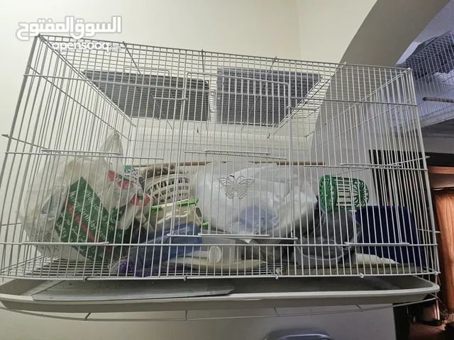 قفص للطيور مقاسين 45×45×75 جديد  40×40×60  استعمال خفيف مع ثلاث عشوش احجام مختلفة