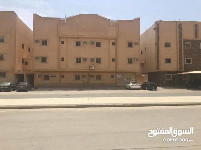 200 m2 3 Bedrooms Apartments for Rent in Al Riyadh Al Hamra