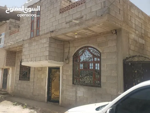2 m2 4 Bedrooms Townhouse for Sale in Sana'a Sa'wan