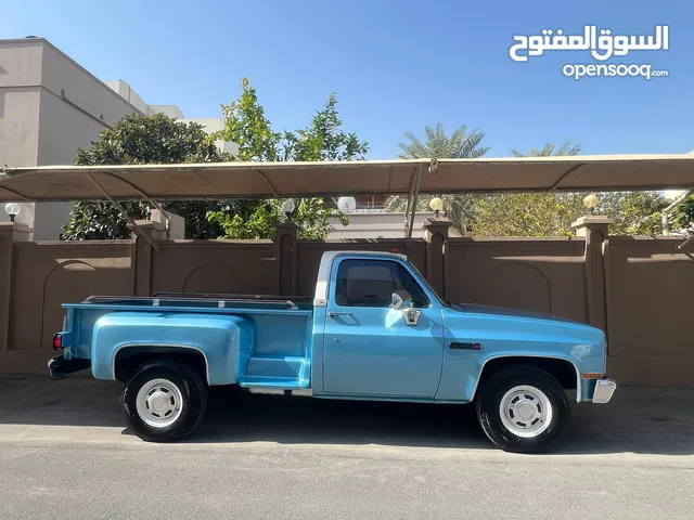 Chevrolet Avalanche Z71 in Southern Governorate