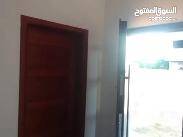 250 m2 3 Bedrooms Townhouse for Rent in Tripoli Al-Serraj