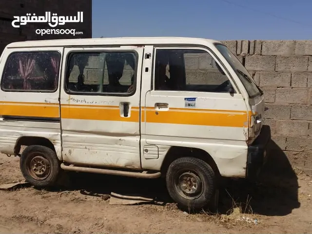الباص للبيع بس الائهم الرقم فاصل واحد بحالته الباص وسعرة تشليح الباص والرقم للبيع