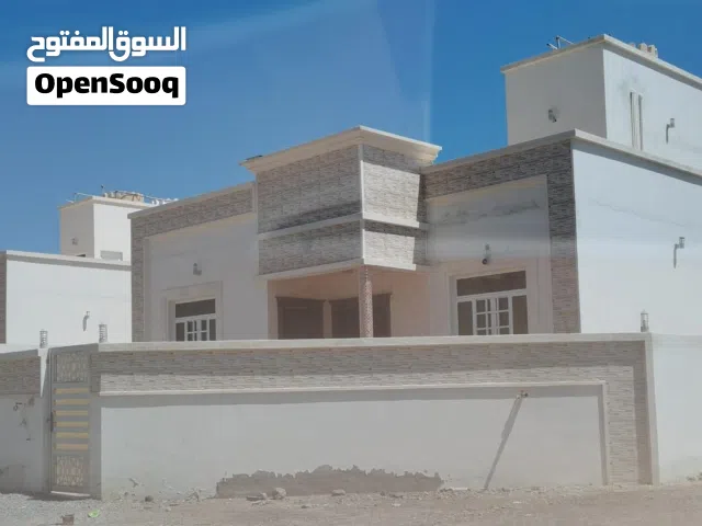 195 m2 2 Bedrooms Villa for Sale in Al Dakhiliya Other