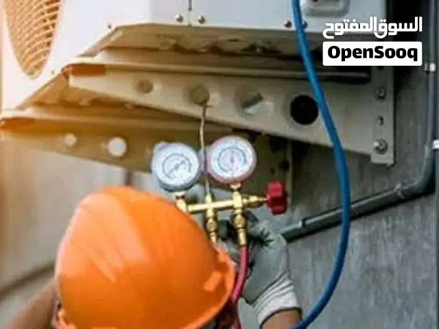 فني فك و تركيب مكيفان