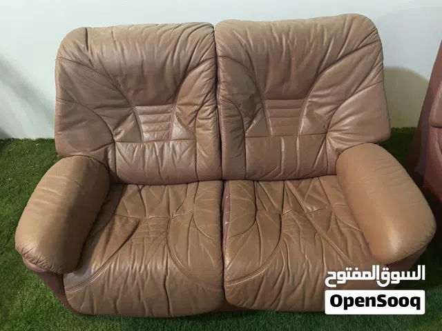 للبيع كراسي جلد