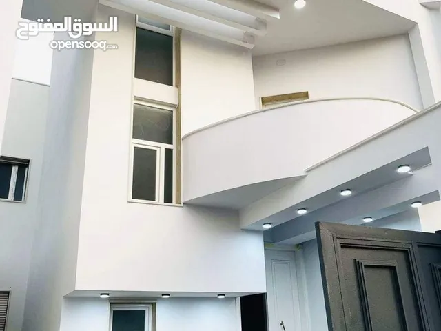 360 m2 More than 6 bedrooms Townhouse for Sale in Tripoli Souq Al-Juma'a