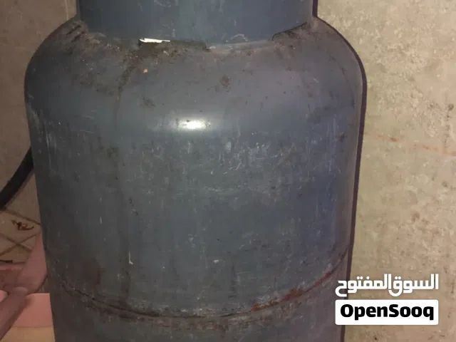 طباخ مع الأنبوبه. غساله فلتر سرير