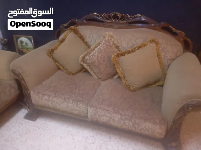 طقم كنب تفصيل خشب زان للبيع