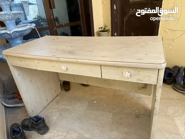 طاوله مكتبيه ب 10