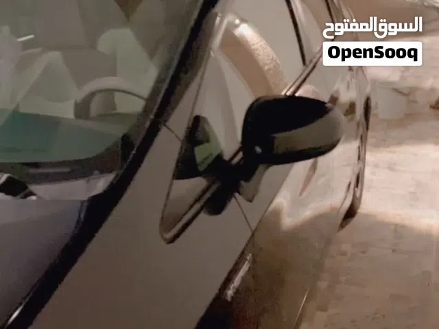 2012 تويوتا بريوس Prius