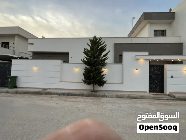 235 m2 3 Bedrooms Townhouse for Sale in Tripoli Al-Serraj