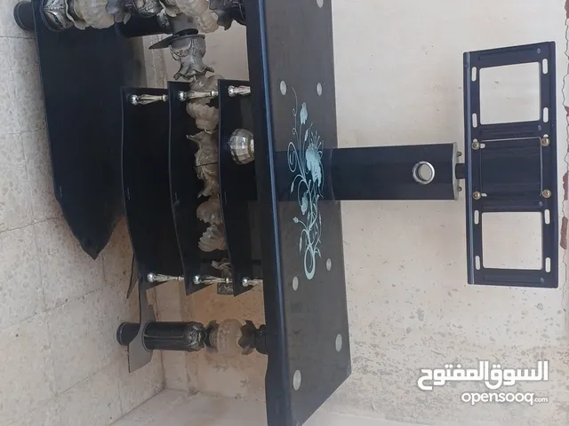 طاولة شاشة