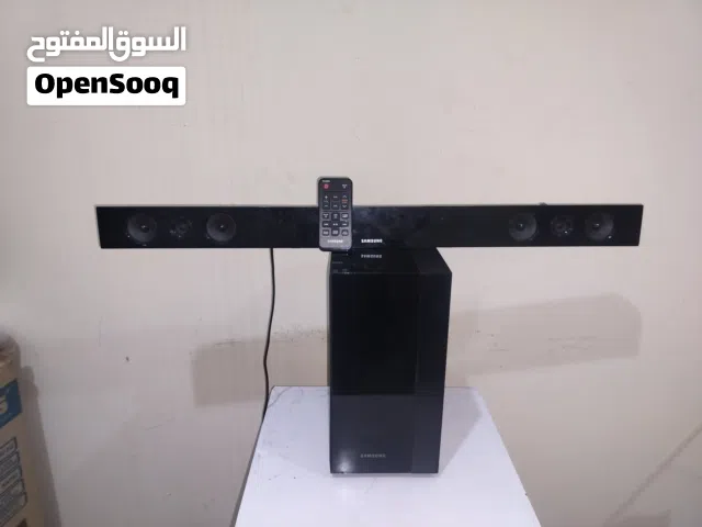 Samsung soundbar with wireless subwoofer with orignal remote