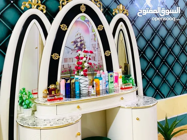 غرفة نوم تركي شيخ زاده للبيع متكونة من