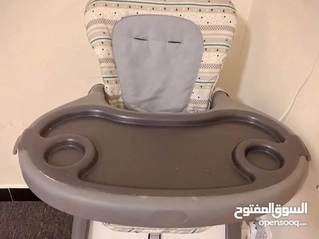 كرسي طعام للطفل