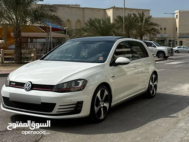 Used Volkswagen Golf in Muharraq