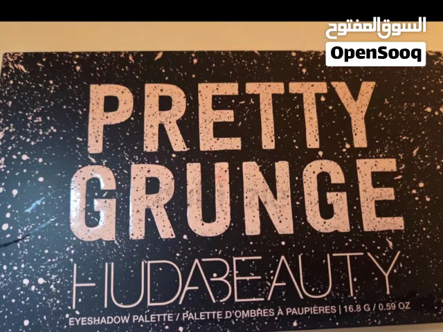 ظلال عيون هدى بيوتي جديد huda beauty pretty grunge eyeshadow palette