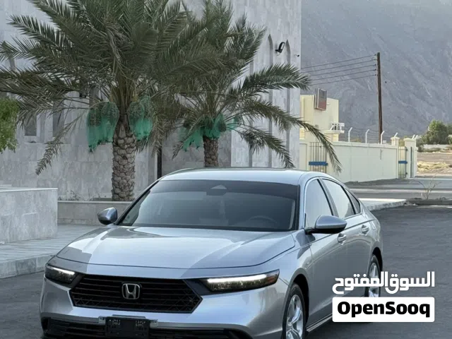 2024 هوندا اكورد LX