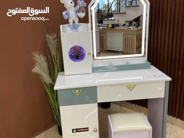 ميز تواليت صبغ انارة