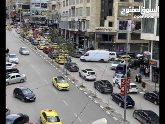 محل للايجار او للضمان  شارع سفيان  محل كبير مع سده يصلح لكافه المشاريع