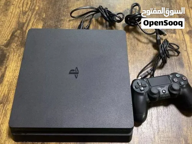 السلام عليكم مطلوب بلاستيشن 4 مهكر اقل من 1000دينار