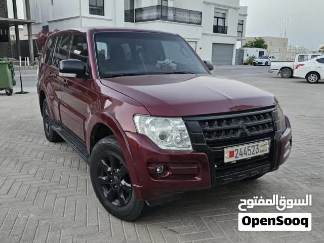 2017 ميتسوبيشي باجيرو GLS