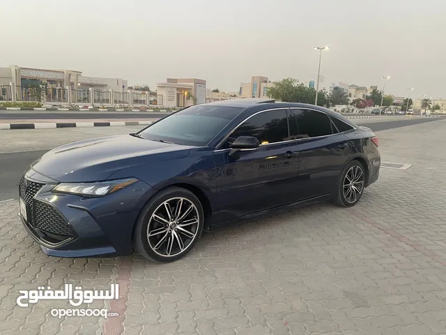 Used Toyota Avalon in Dubai