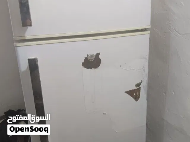 ثلاجة للبيع