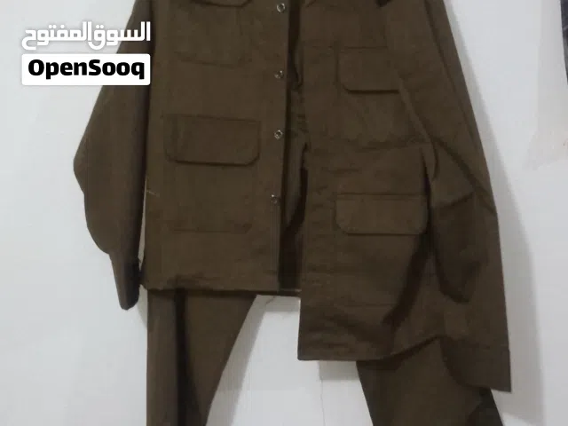 بدله عسكرية  للبيع. جديده غير مستعملة