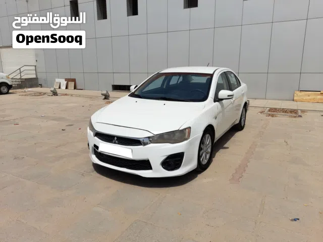 2017 ميتسوبيشي لانسر Standard