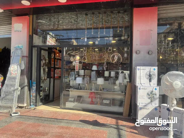 محل تجاري للبيع مكون من طابقين مساحة كل طابق 55 م للجادين فقط سعر ولا اروع موقع رائع