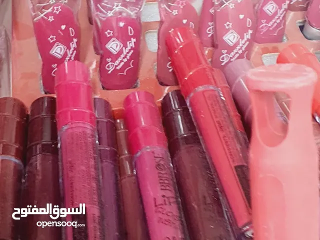 مواد تجميل جديدة