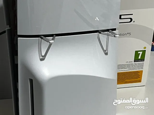 سوني فايف سليم نسخة السي دي مستعمل نظيف جداً السعر 145 قابل للمساومه
