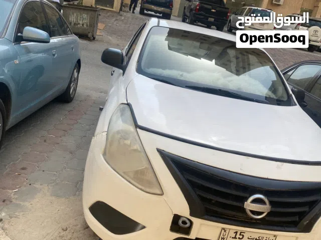 2019 نيسان صني SL