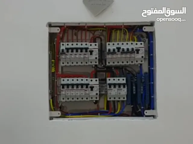 الفني طاهر للأعمال الكهربائيه