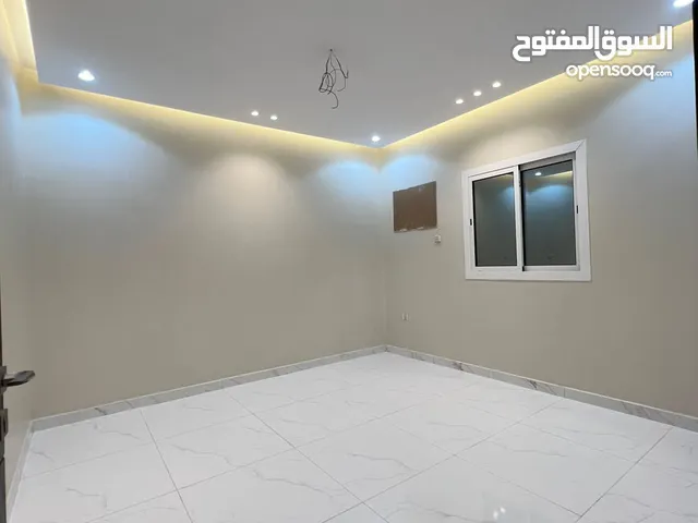 شقه جديده خمس غرف للايجار مكة حي الشوقية لتواصل واتساب
